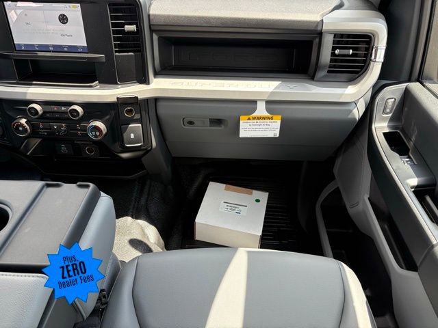 New 2026 Ford F350 4x4 Crew Cab DRW Super Duty image 13
