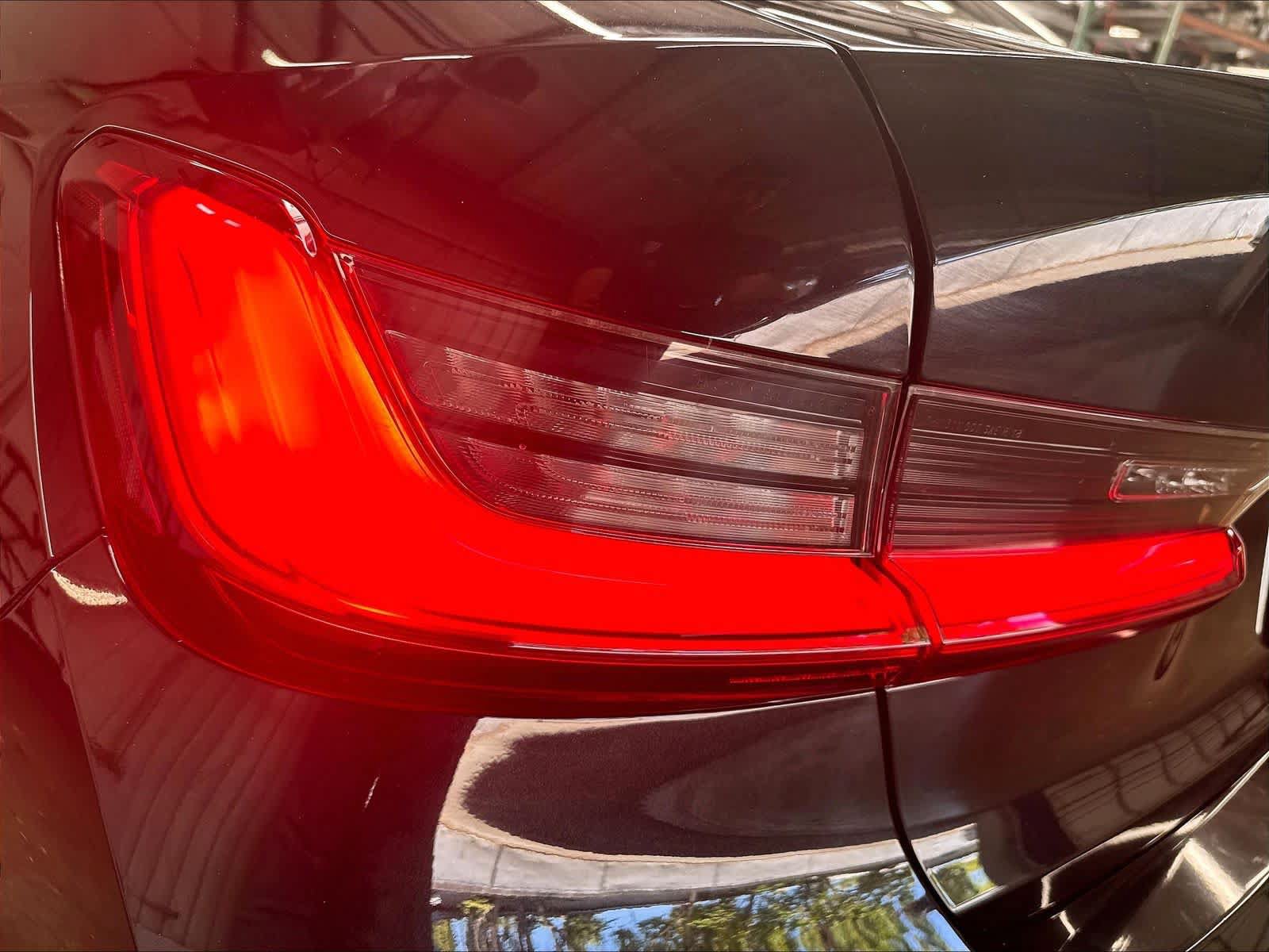 Used 2019 BMW 330i Sedan w/ Convenience Package RWD image 26