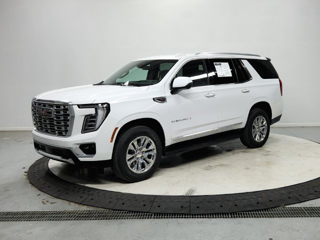 Used 2025 GMC Yukon Denali RWD image 4