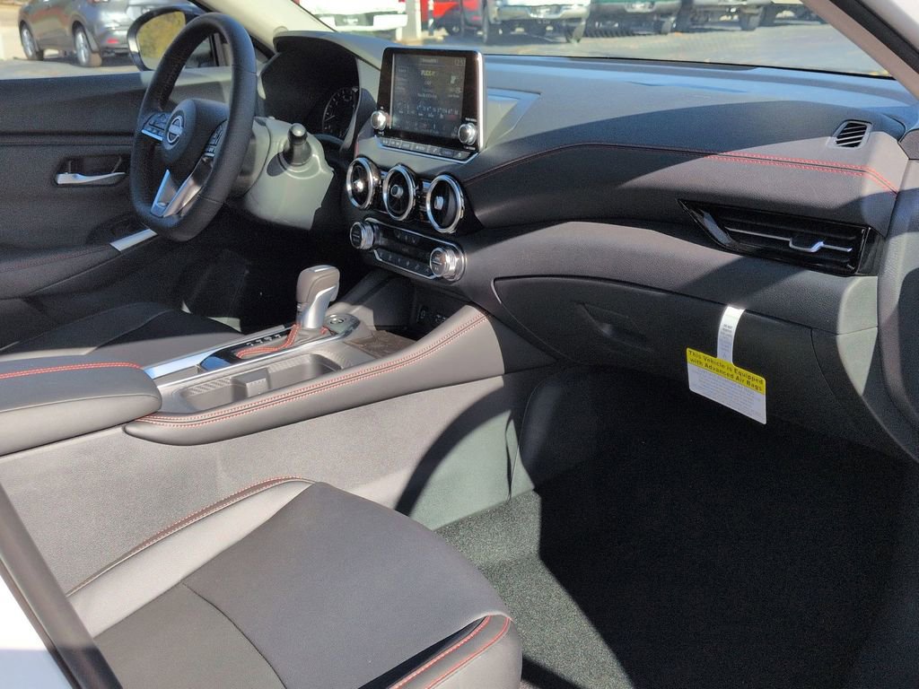 New 2025 Nissan Sentra SR w/ SR Premium Package FWD image 22