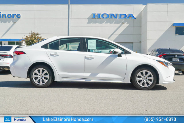 Used 2025 Toyota Corolla LE FWD image 6