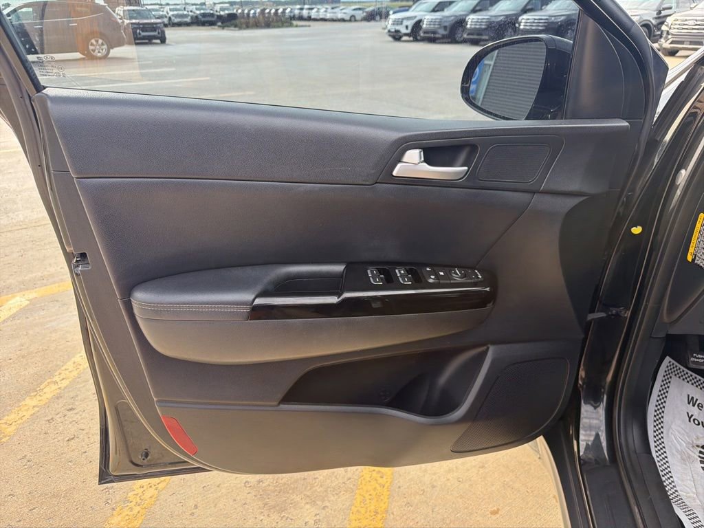 Used 2018 Kia Sportage EX w/ EX Premium Package FWD image 9