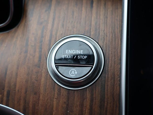 Used 2025 Mercedes-Benz C 300 4MATIC Sedan image 26