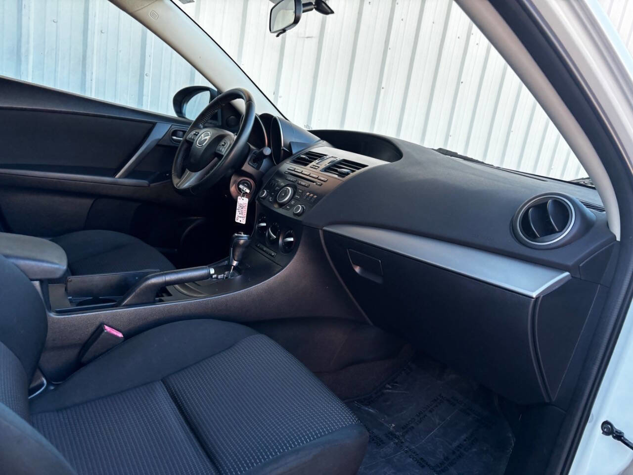 Used 2012 MAZDA MAZDA3 i Touring image 17