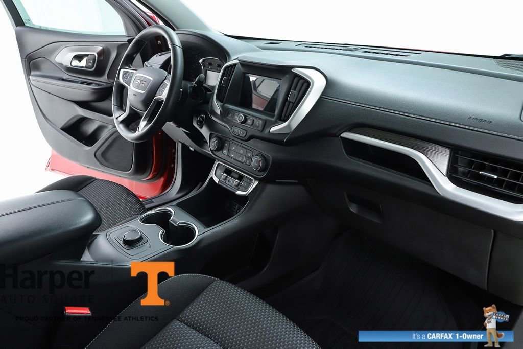 Used 2022 GMC Terrain SLE w/ Elevation Edition image 32