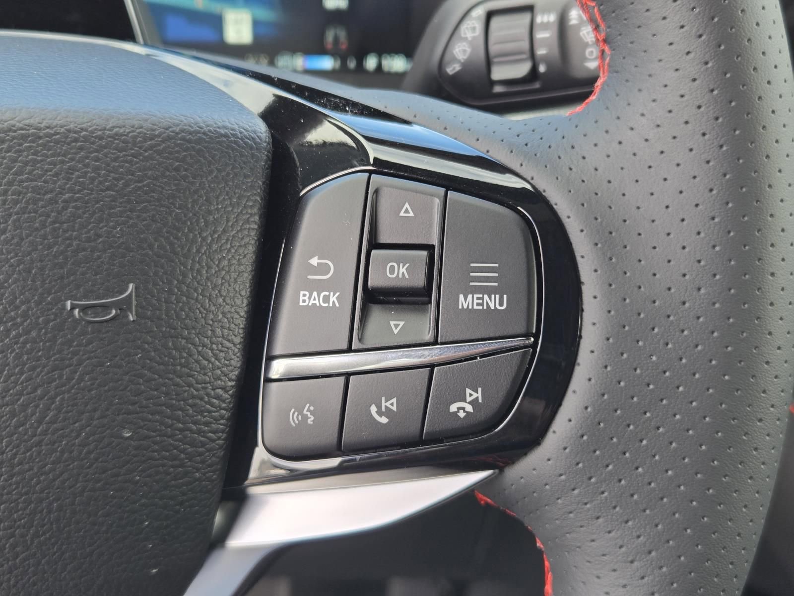 New 2026 Ford Explorer ST-Line w/ ST-Line Street Pack image 21