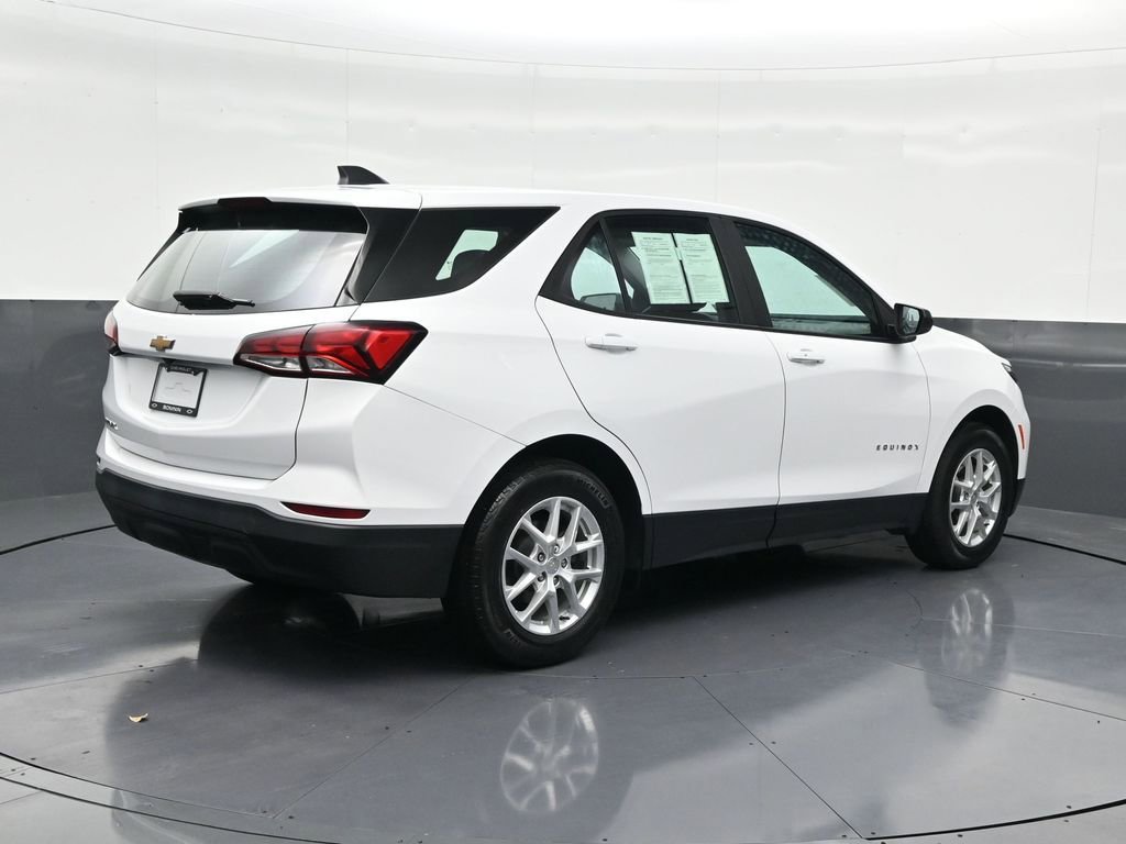 Used 2022 Chevrolet Equinox LS image 5