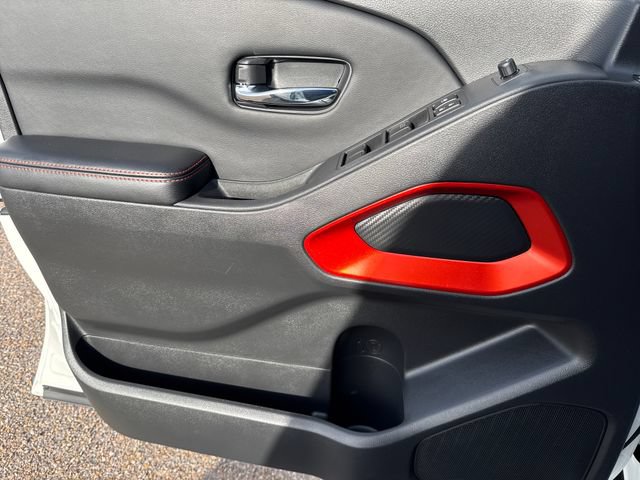Certified 2025 Nissan Frontier Pro-X RWD image 11