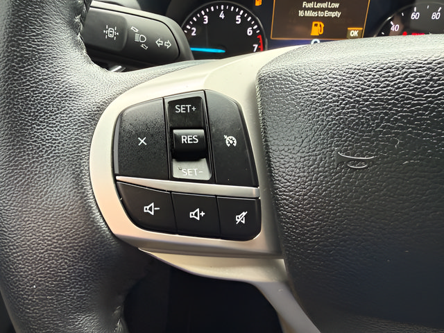 Used 2023 Ford Explorer XLT w/ Equipment Group 202A AWD/4WD image 19