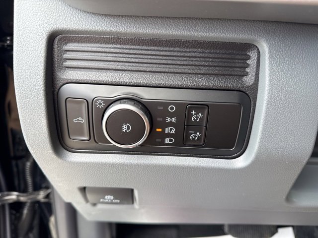 Used 2024 Ford F350 XL w/ 360-Degree Camera Package image 19