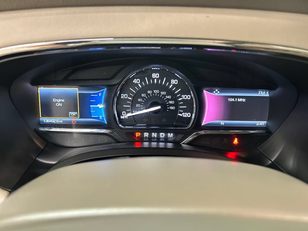 Used 2015 Lincoln Navigator 2WD image 21