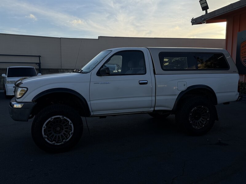 Used 1999 Toyota Tacoma 4x4 Regular Cab image 12