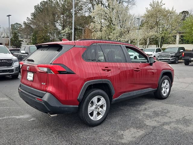 Used 2021 Toyota RAV4 XLE w/ Convenience Package image 9