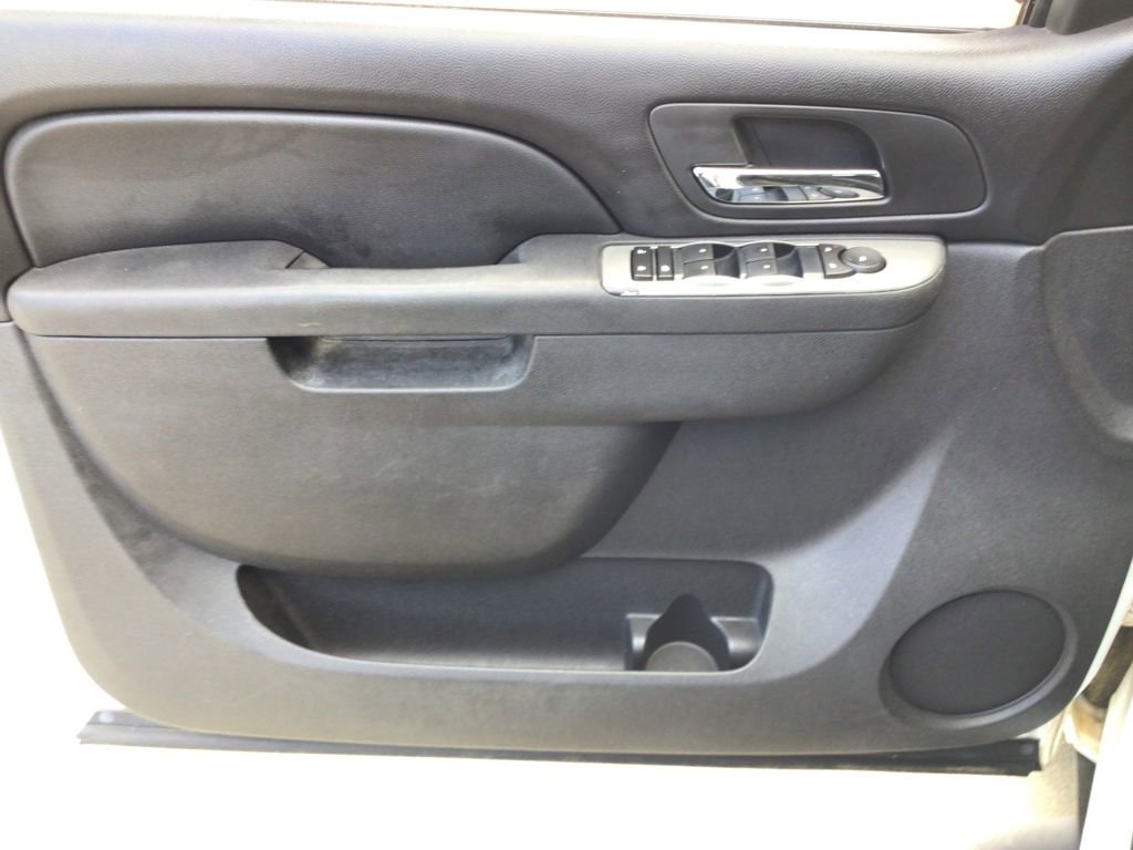 Used 2010 Chevrolet Tahoe LT w/ Suspension Package, Off-Road image 15