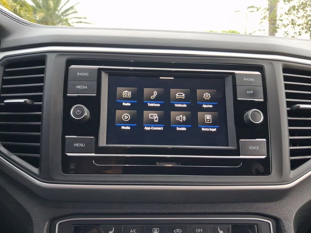 Certified 2022 Volkswagen Atlas Cross Sport SE image 21