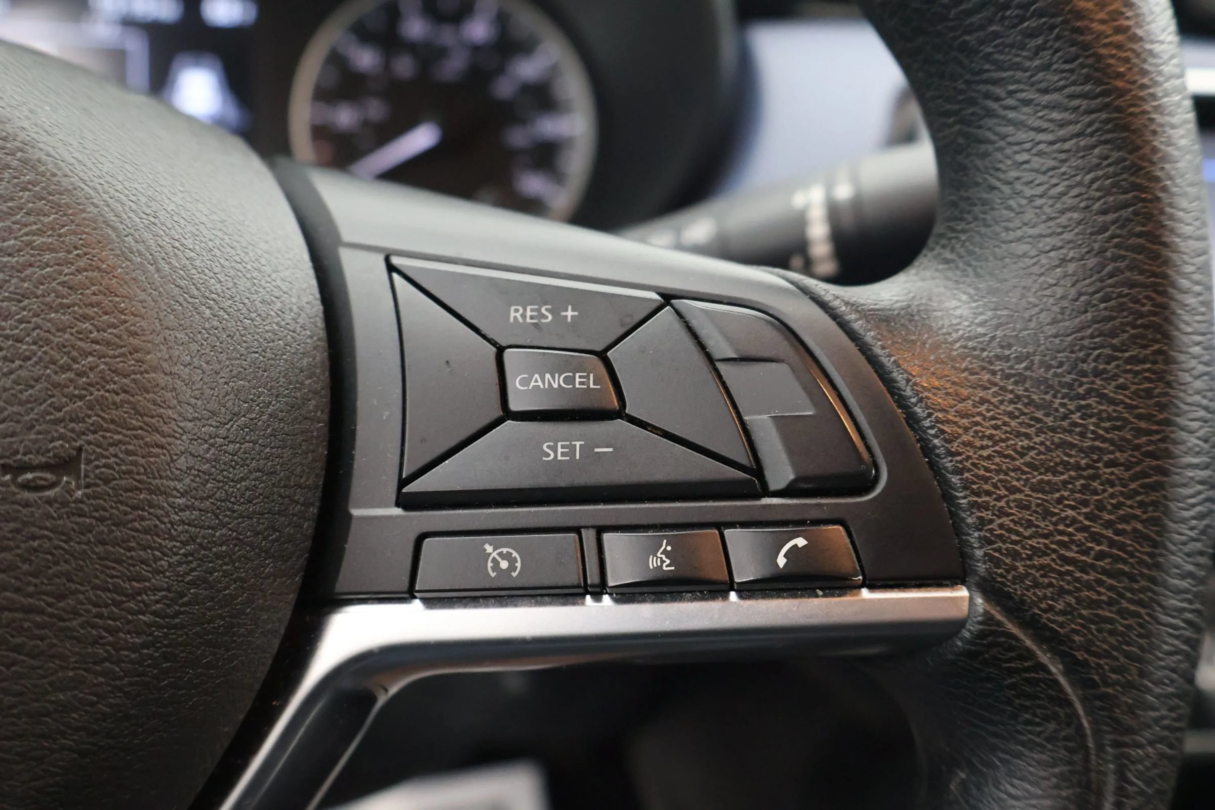 Used 2024 Nissan Versa SV FWD image 18
