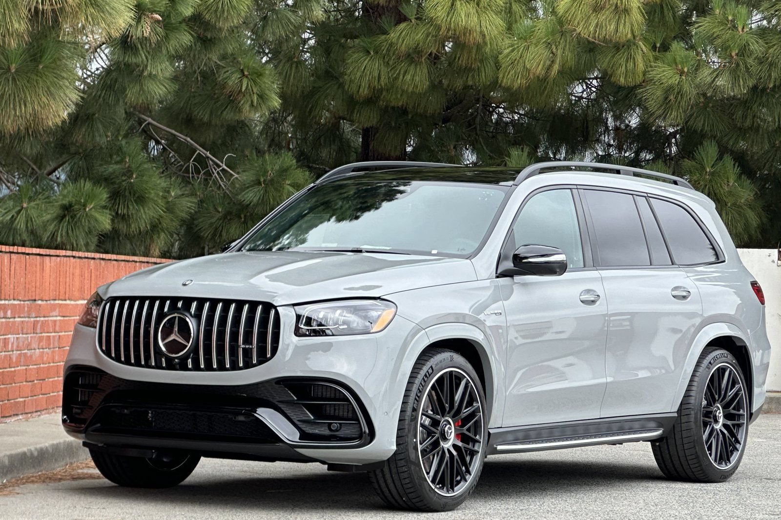 New 2026 Mercedes-Benz GLS 63 AMG 4MATIC image 8