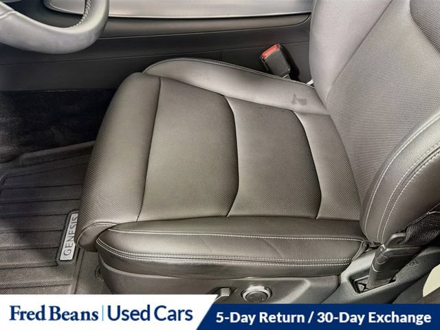 Used 2023 Genesis GV70 2.5T w/ Select Package AWD/4WD image 25