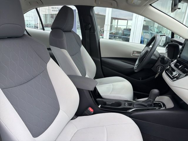 Certified 2022 Toyota Corolla LE w/ Carpet Mat Package (TMS) image 22