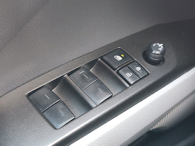 Used 2024 Toyota Camry SE FWD image 22