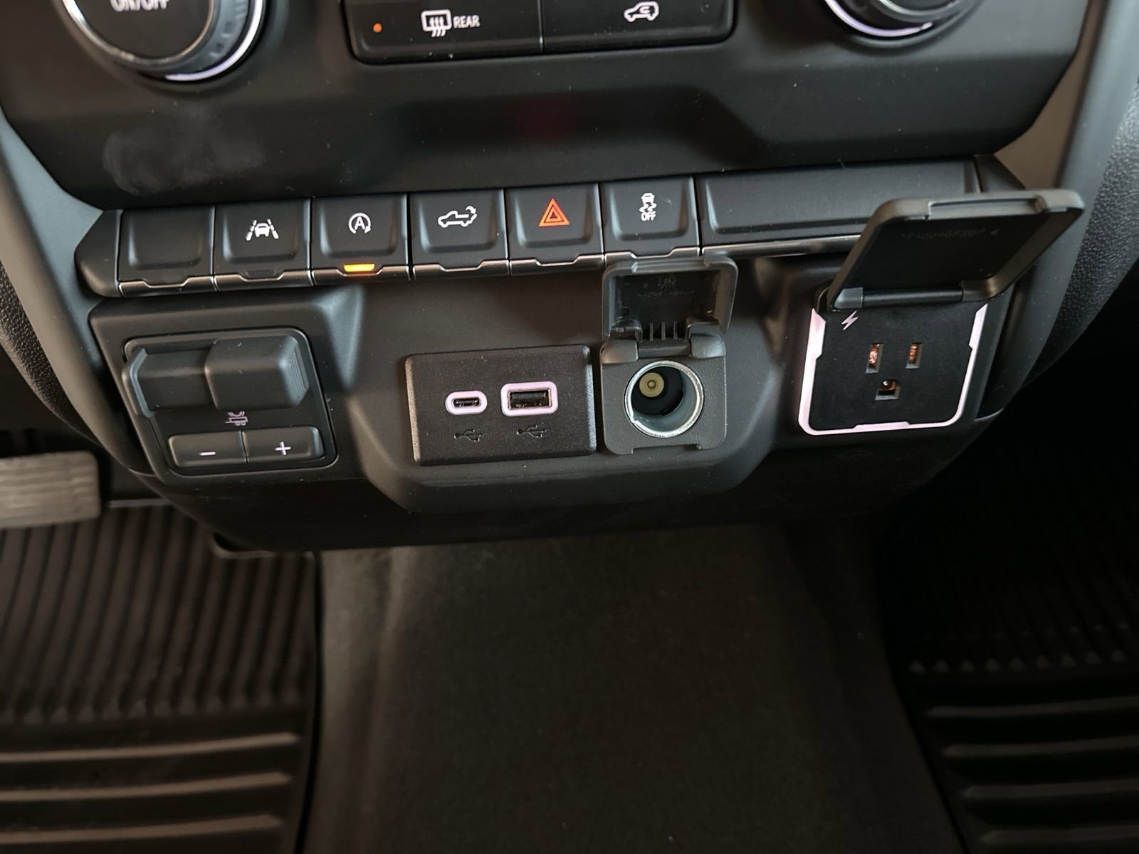 New 2026 Chevrolet Silverado 1500 Custom image 24