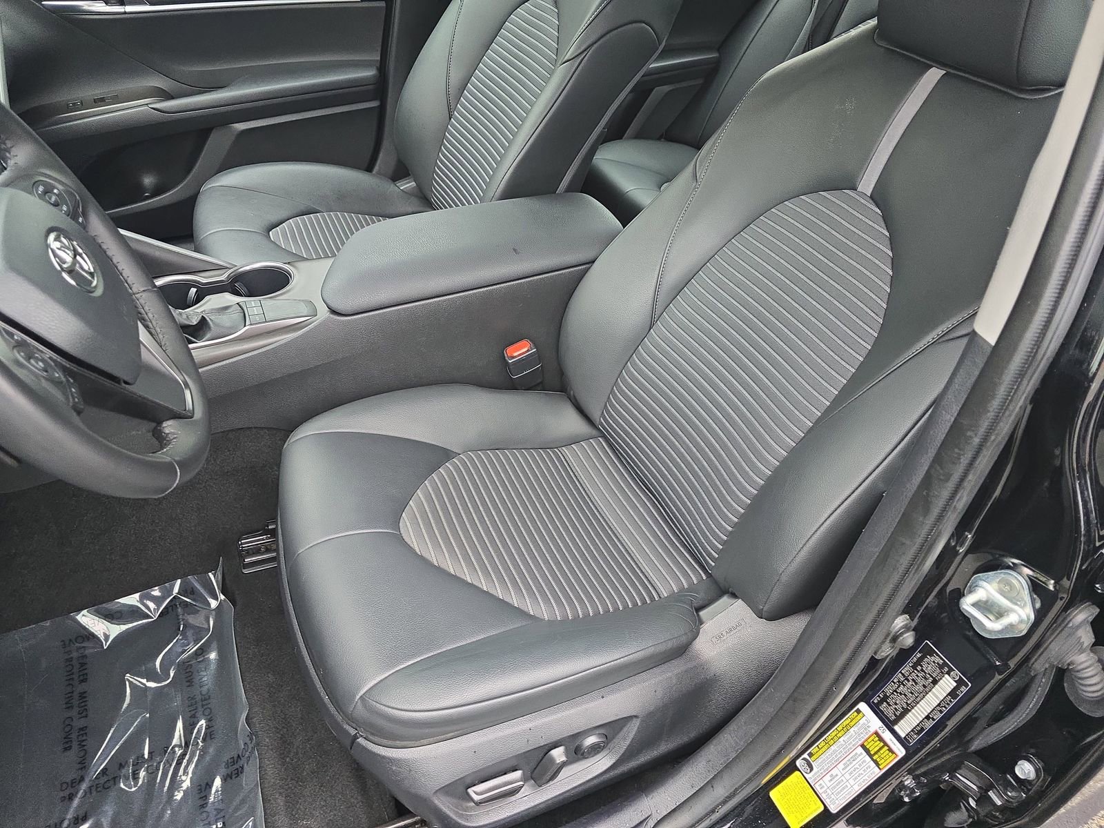 Used 2023 Toyota Camry SE image 21