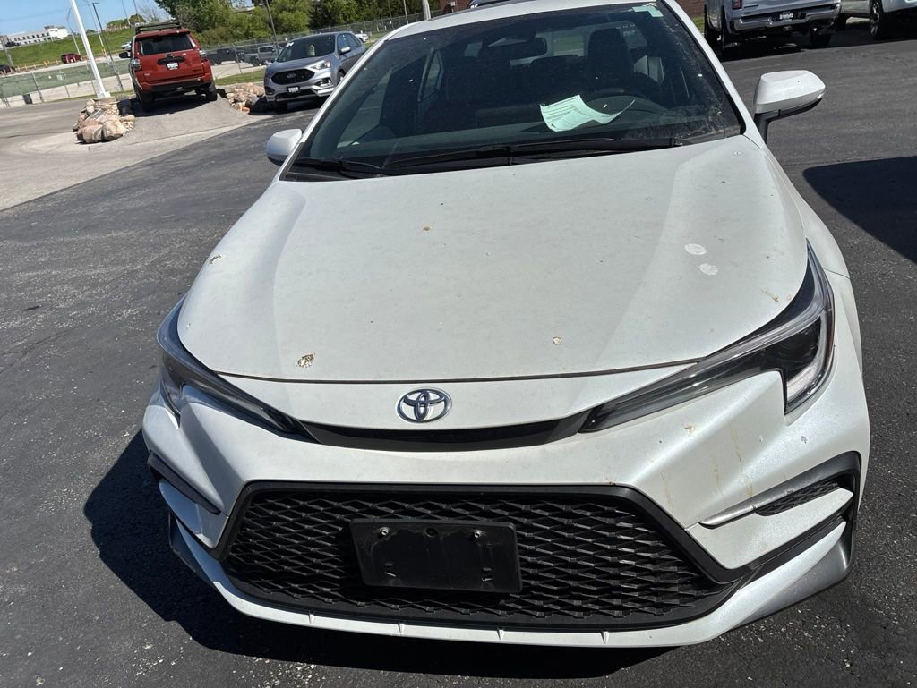 Used 2023 Toyota Corolla SE w/ SE Premium Package FWD image 2