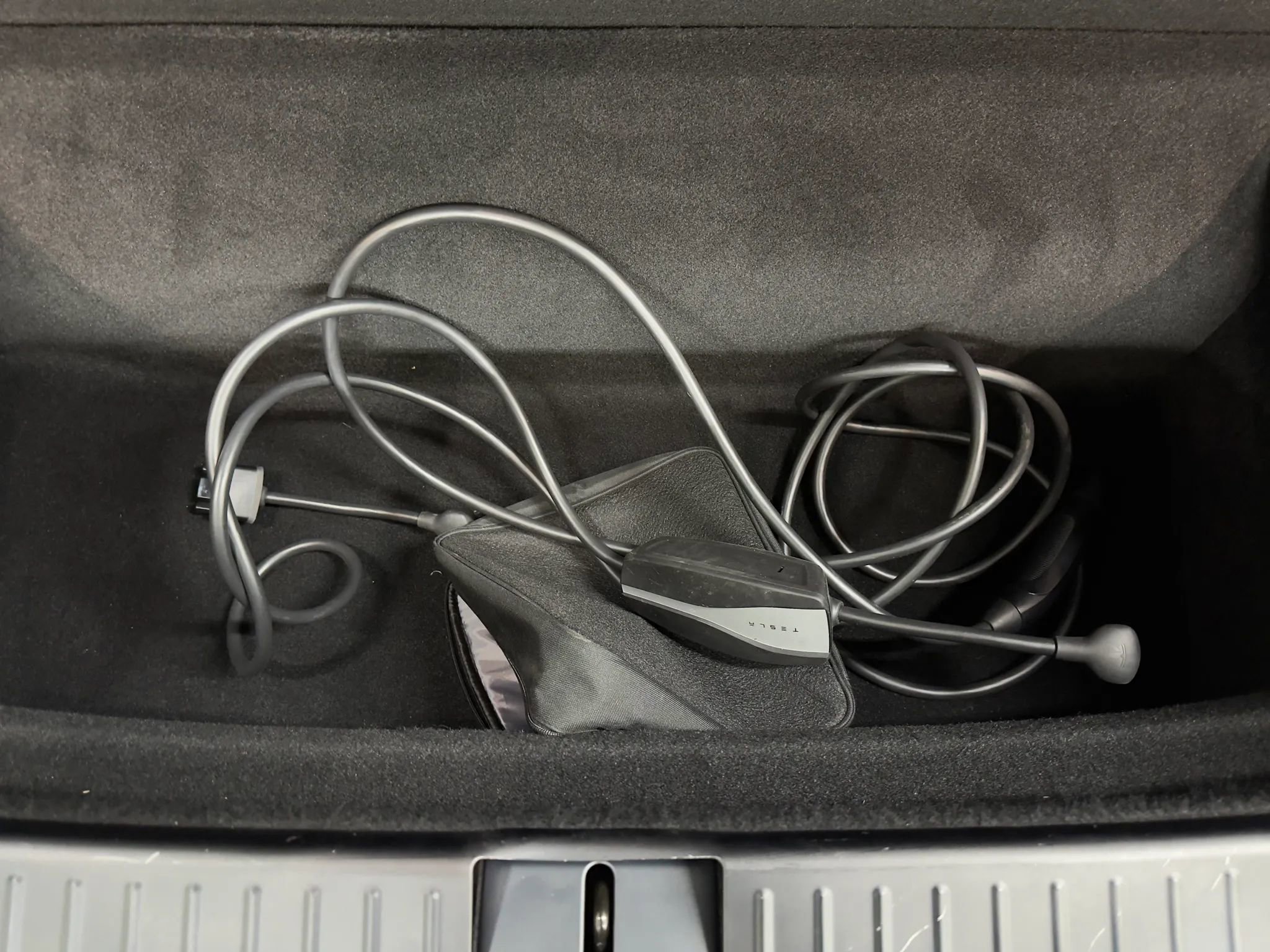 Used 2021 Tesla Model S Plaid image 34