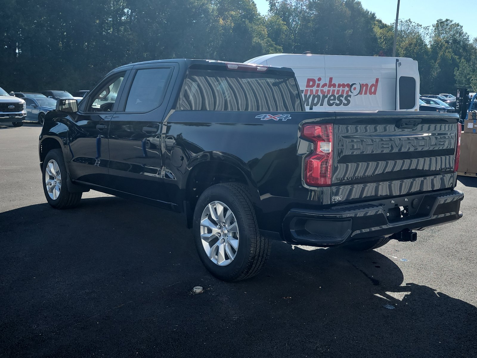 New 2026 Chevrolet Silverado 1500 Custom w/ LPO, Dark Essentials Package AWD/4WD image 3