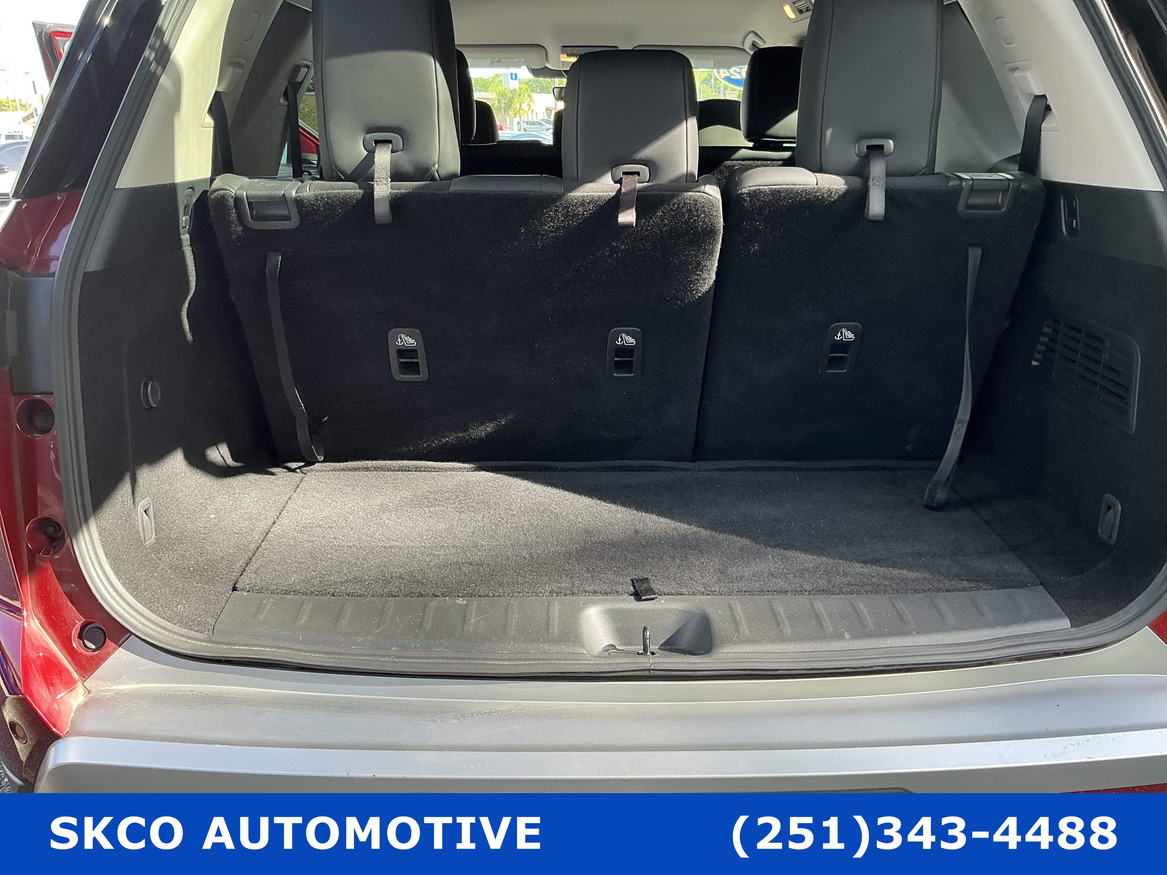 Used 2024 Nissan Pathfinder SL FWD image 21