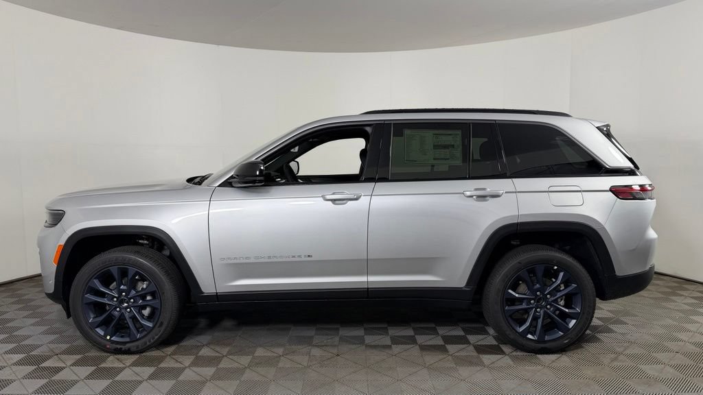 New 2026 Jeep Grand Cherokee Limited AWD/4WD image 4