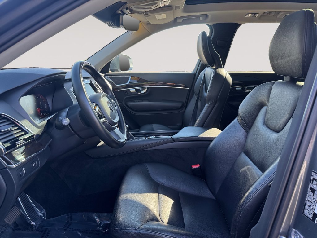 Used 2018 Volvo XC90 T6 Momentum w/ Convenience Package AWD/4WD image 9