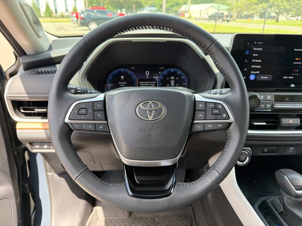 Used 2026 Toyota Grand Highlander AWD image 15