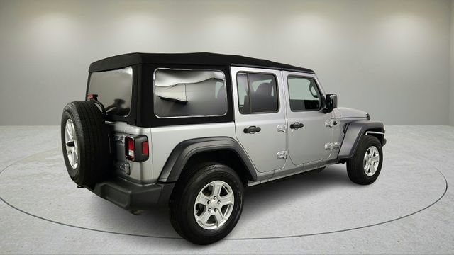 Used 2018 Jeep Wrangler Unlimited Sport S AWD/4WD image 4