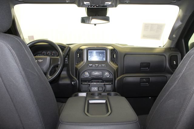 Used 2023 Chevrolet Silverado 1500 Custom Trail Boss AWD/4WD image 17