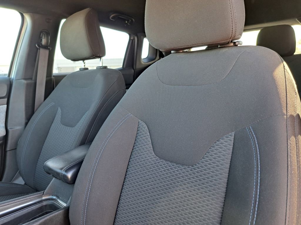 Used 2023 Jeep Compass Sport image 18