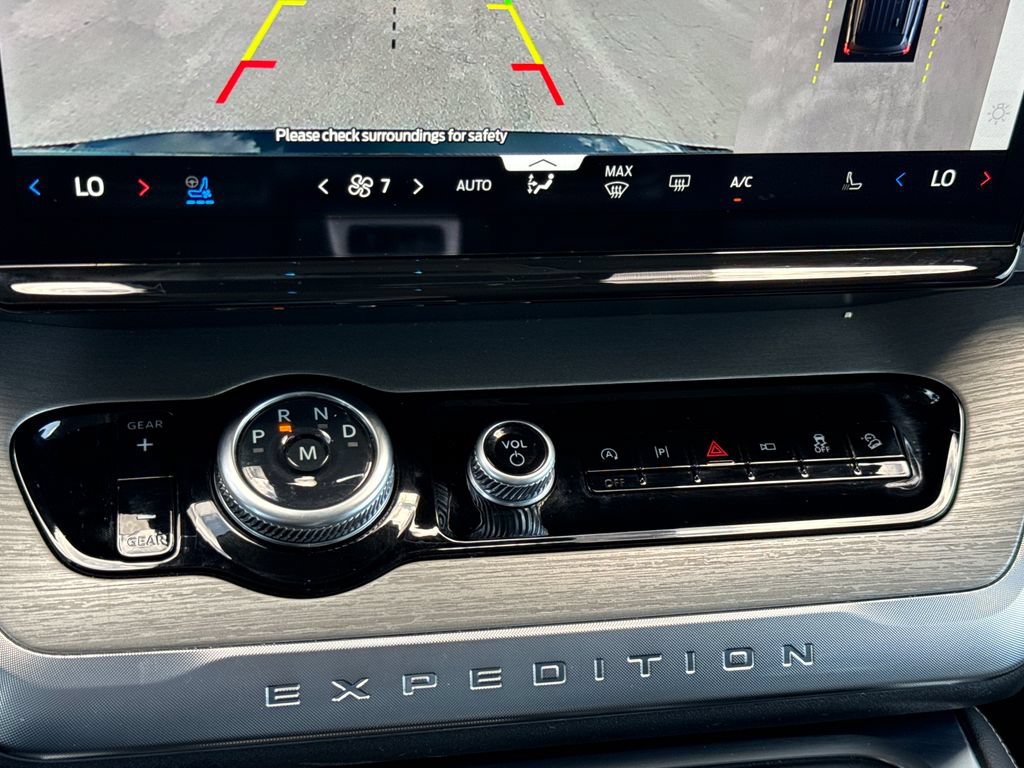 Certified 2025 Ford Expedition Platinum AWD/4WD image 26