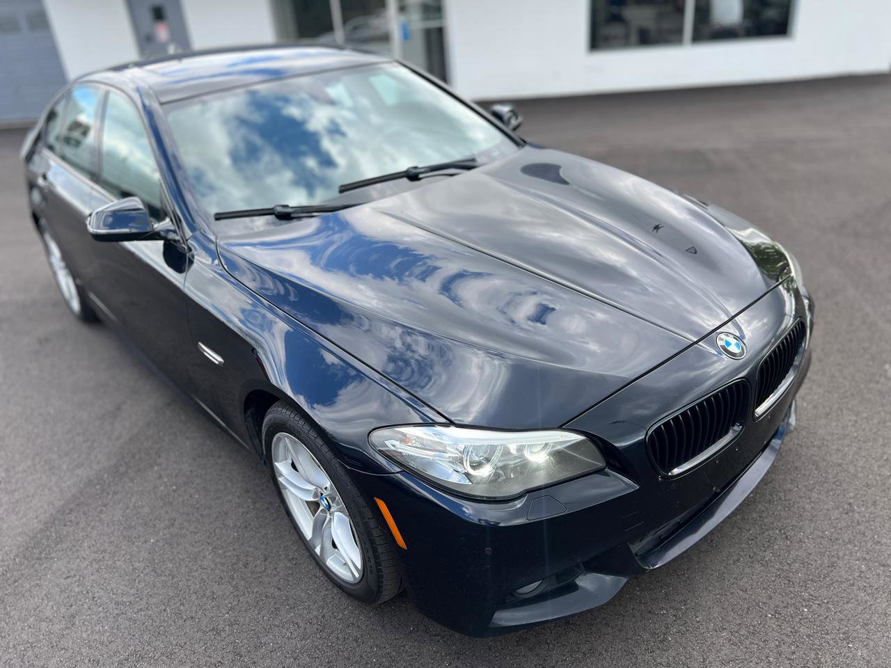 Used 2016 BMW 528i xDrive Sedan AWD/4WD image 6