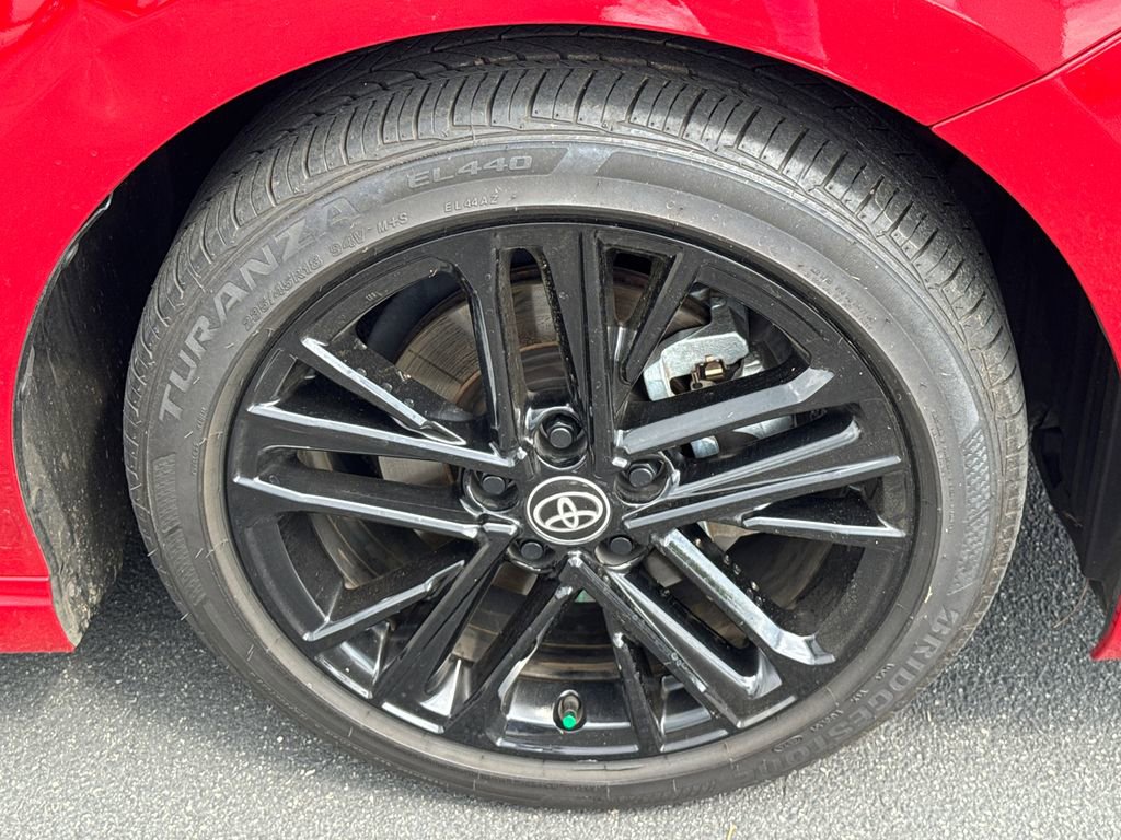 Used 2025 Toyota Camry SE w/ Convenience Package image 12