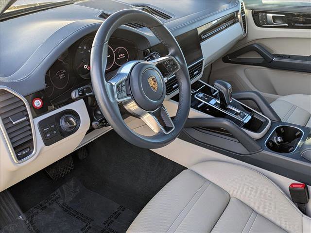 Used 2022 Porsche Cayenne image 10