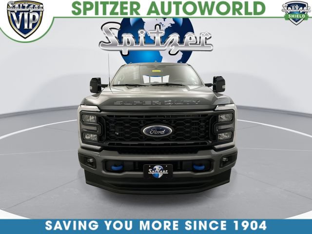 Used 2024 Ford F250 Lariat w/ Sport Appearance Package AWD/4WD image 3