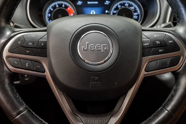 Used 2021 Jeep Cherokee Latitude Lux w/ Comfort/Convenience Group AWD/4WD image 12
