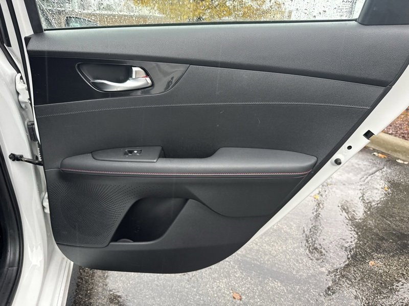 Used 2022 Kia Forte GT image 37