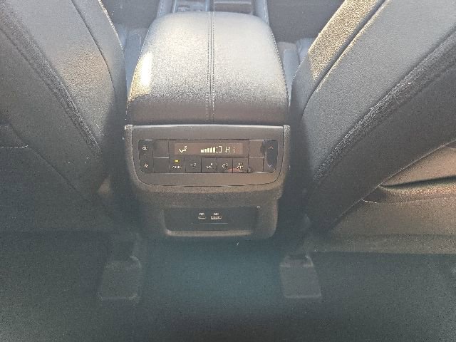 Used 2025 Nissan Pathfinder SL AWD/4WD image 12