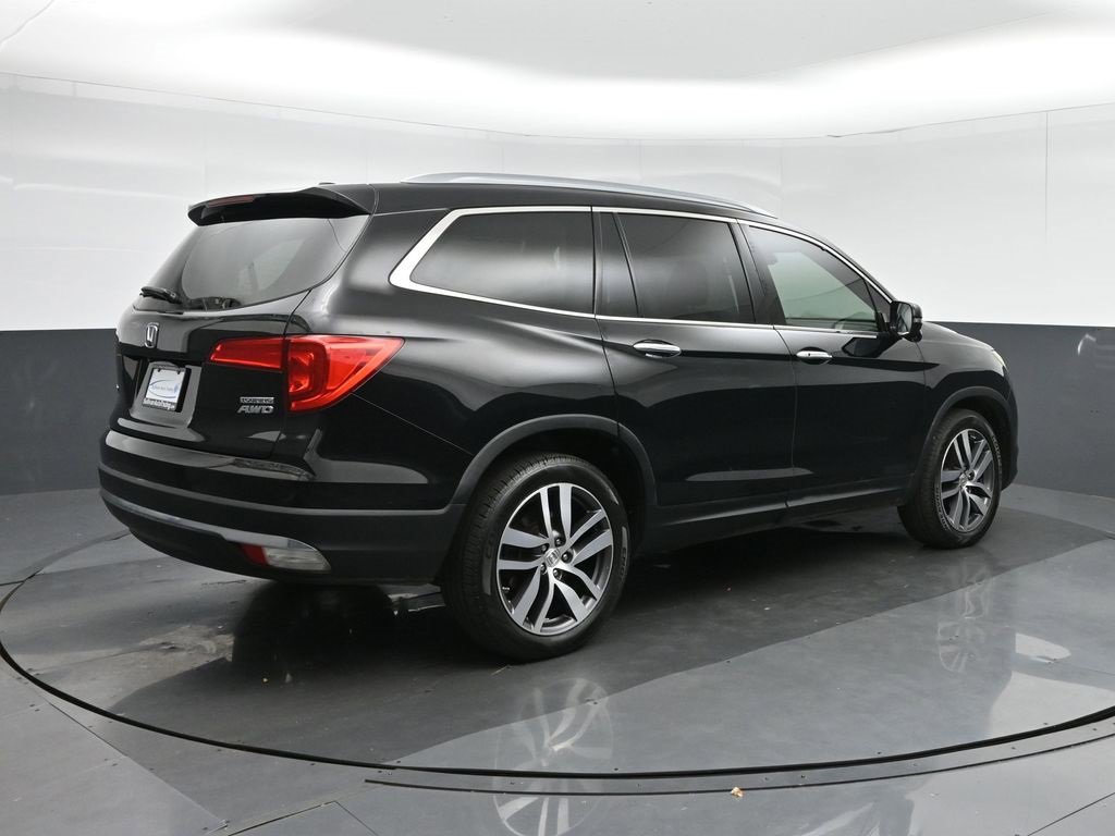 Used 2016 Honda Pilot Touring image 7