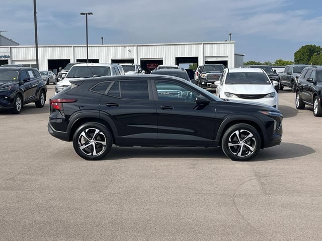 Certified 2025 Chevrolet Trax RS w/ Driver Confidence Package FWD video 3