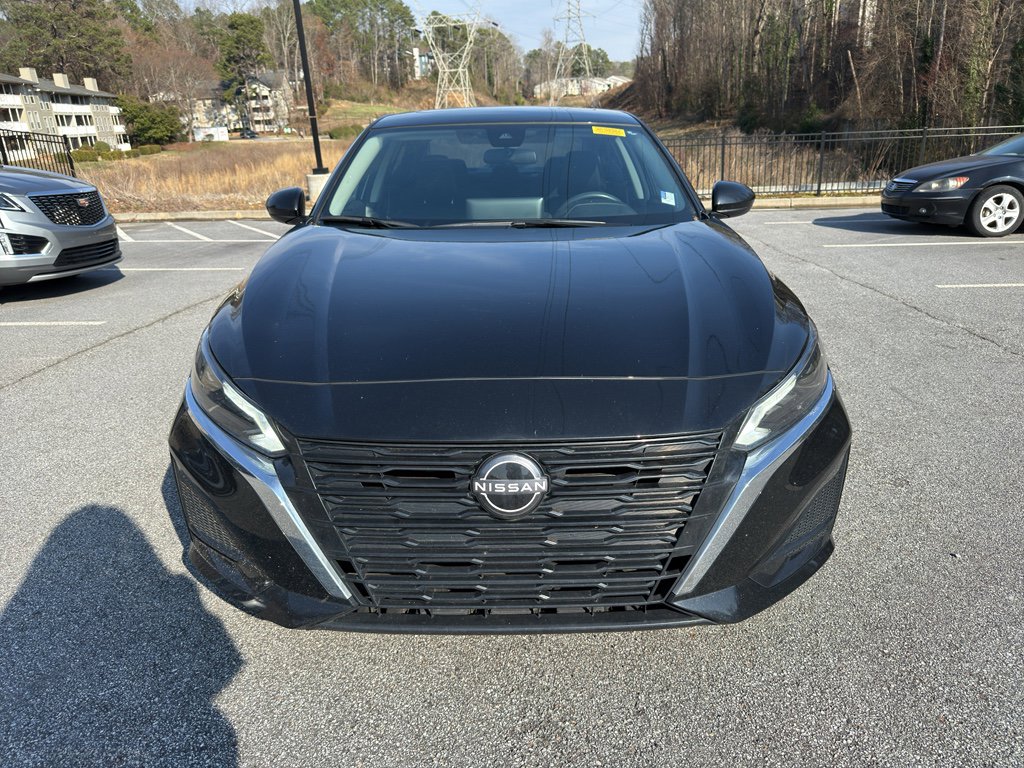 Used 2024 Nissan Altima 2.5 SV w/ SV Premium Package image 2