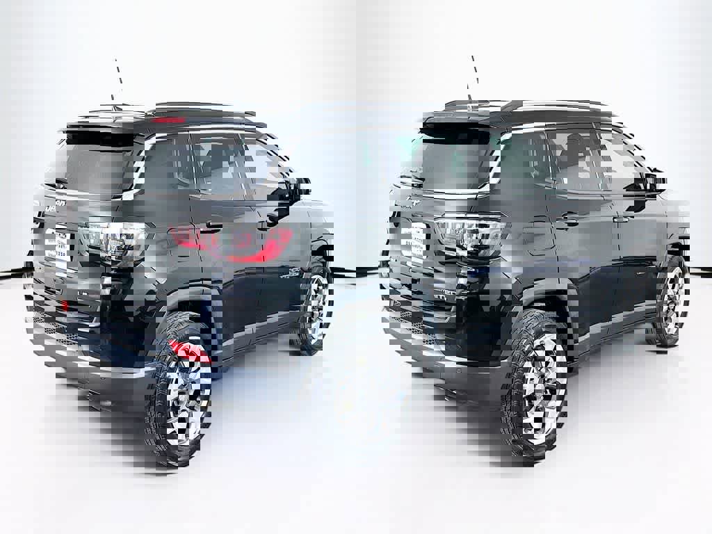 Used 2021 Jeep Compass Limited w/ Sun and Sound Group AWD/4WD image 25