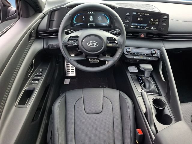 New 2026 Hyundai Elantra SEL Sport FWD image 8