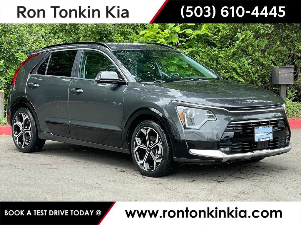 Used 2023 Kia Niro EX Touring